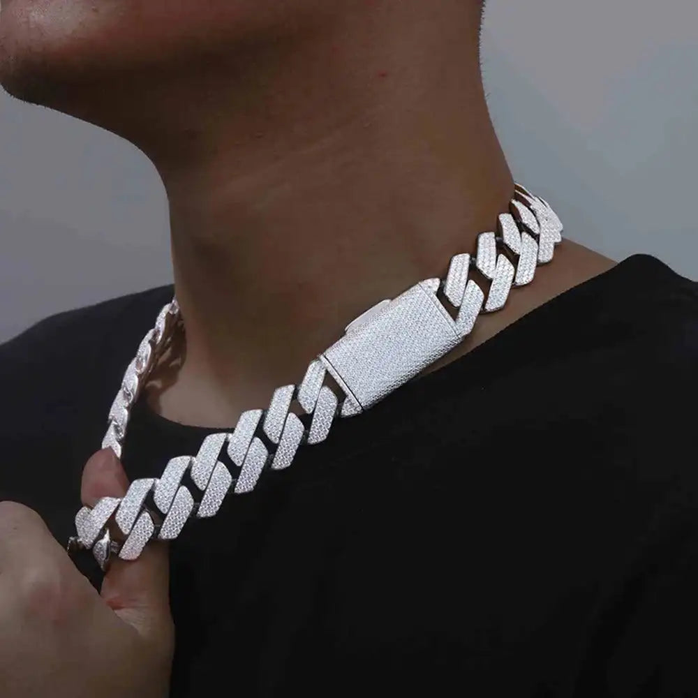 Luxury 22Mm Ice Out Hip Hop Moissanite Diamond Cuban Chain Elegant 22Mm Moissanite Jewelry for Women