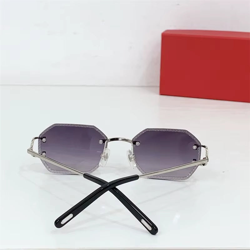 Fashionable Sunglasses for Both Men and Women with High-Quality Alloy Frames and Resin Lenses