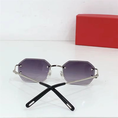 Fashionable Sunglasses for Both Men and Women with High-Quality Alloy Frames and Resin Lenses