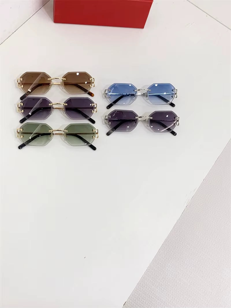 Fashionable Sunglasses for Both Men and Women with High-Quality Alloy Frames and Resin Lenses
