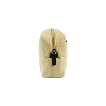K0014GB | Canvas/Vera full-grain leather beauty case, foxed. Rope/Brown head color. Side handle. Zipper closure. Dimensions: 24 x 15 x 9 cm. Packaging: Tnt bag.