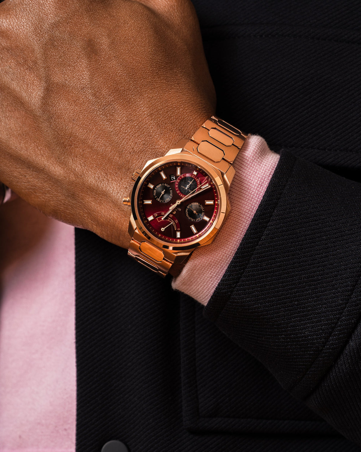 SOVRYGN Calendar Rose - Wine Watch