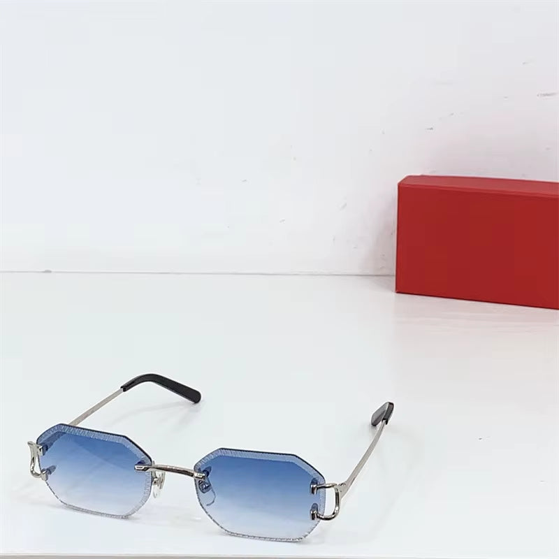 Fashionable Sunglasses for Both Men and Women with High-Quality Alloy Frames and Resin Lenses